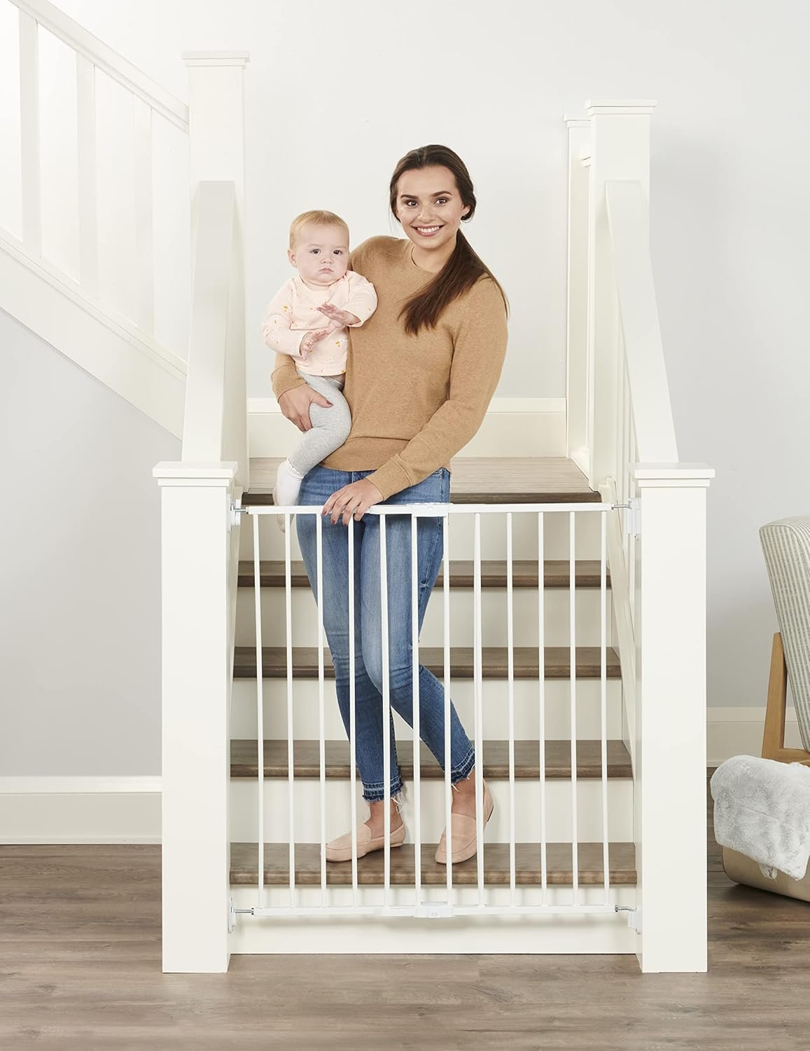 Regalo 2-in-1 Extra Tall Easy Swing Stairway and Hallway Walk Through Baby Gate, White, 24″ – 40.5″ Wide